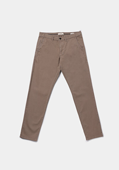 Afficher les détails de Pantalon Beige Straight Leg Medium Rise En Gabardine Slim Fit Homme