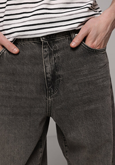 Afficher les détails de 056 Ivan Pantalon    En Jean Loose Relaxed Fit Homme