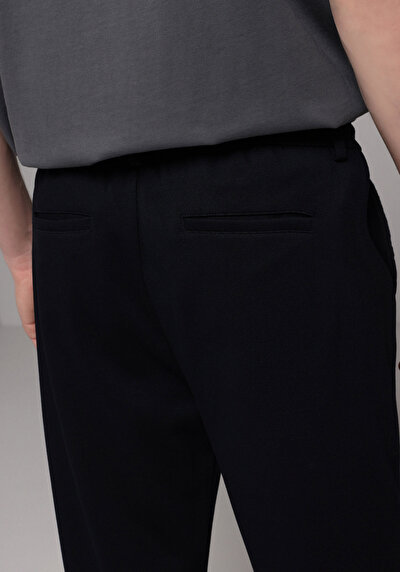 Afficher les détails de Pantalon Marine Straight Leg Medium Rise En Double Face Regular Fit Homme