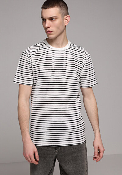 Afficher les détails de T-shirt À Manches Courtes Gris Regular Fit Rayé Homme