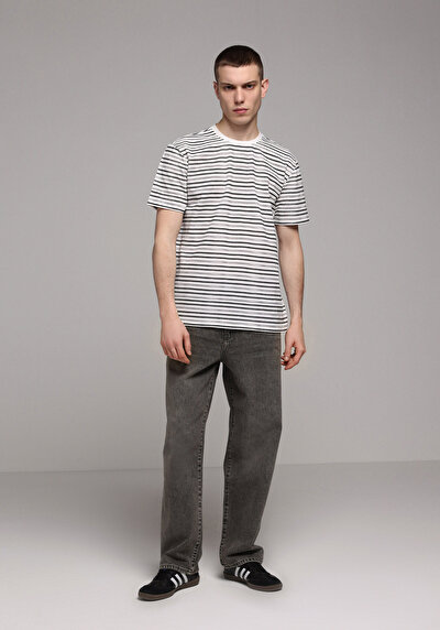 Afficher les détails de T-shirt À Manches Courtes Gris Regular Fit Rayé Homme
