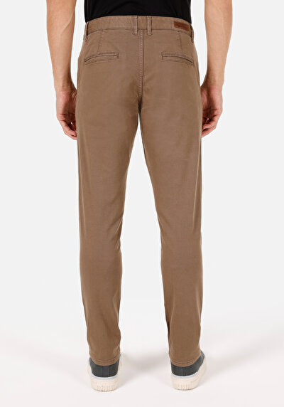 Image de Pantalon Marron Straight Leg Medium Rise En Gabardine Slim Fit Homme