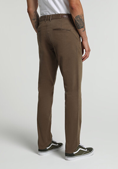Image de Pantalon Marron Straight Leg Medium Rise En Gabardine Slim Fit Homme