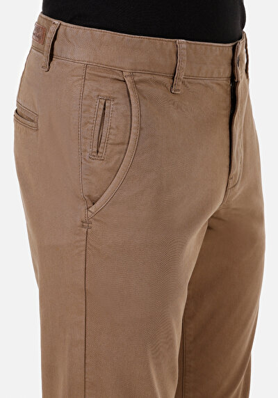 Image de Pantalon Marron Straight Leg Medium Rise En Gabardine Slim Fit Homme