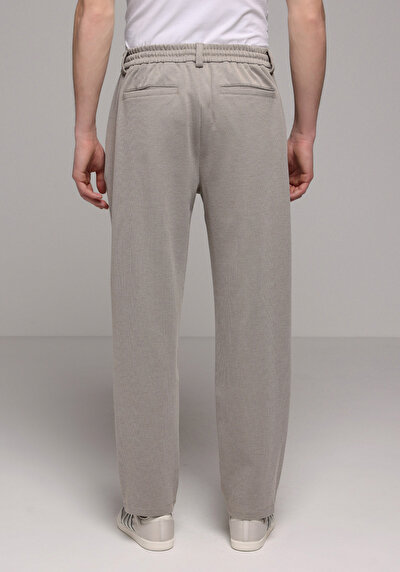 Image de Pantalon Beige Straight Leg Medium Rise En Double Face Regular Fit Homme