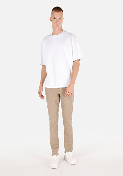 Image de Pantalon Beige Straight Leg Medium Rise En Gabardine Slim Fit Homme