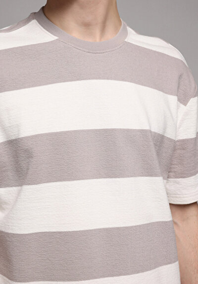 Image de T-shirt À Manches Courtes Blanc Comfort Fit Rayé Homme