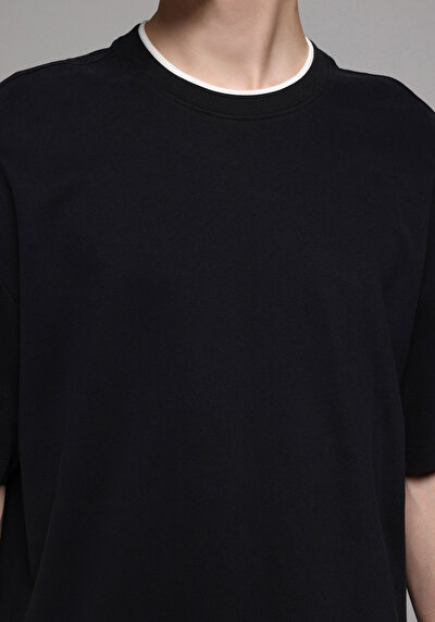Image de T-shirt À Manches Courtes Noir Oversize Fit Droit Homme