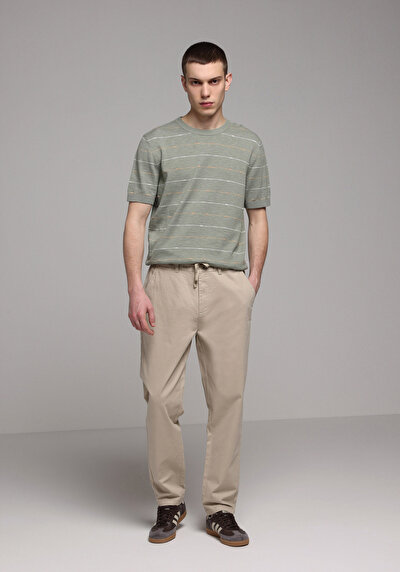 Image de Pantalon Beige Straight Leg Medium Rise En Sergé Regular Fit Homme