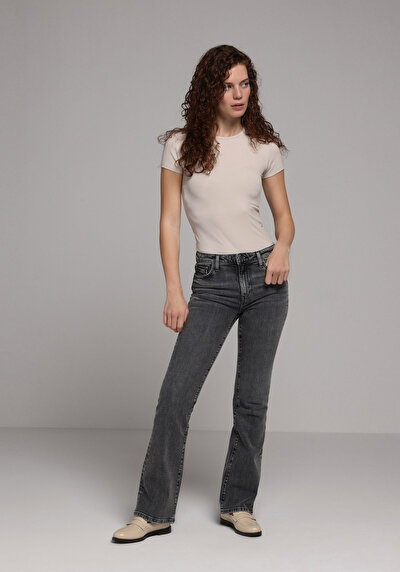Image de T-shirt À Manches Courtes Blanc Slim Fit Droit Femme
