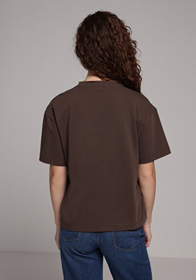 Image de T-shirt À Manches Courtes Marron Boyfriend Fit Brodé Femme