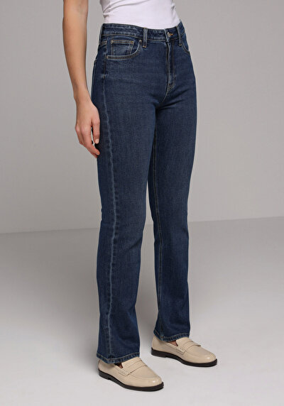 Image de 792 Mila Pantalon Straight Leg Medium Rise En Jean Straight Fit Femme