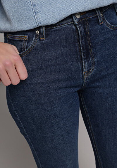 Image de 792 Mila Pantalon  Straight Leg Medium Rise En Jean Straight Fit Femme