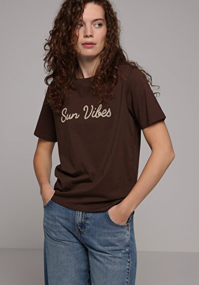 Image de T-shirt À Manches Courtes Marron Regular Fit Imprimé Femme