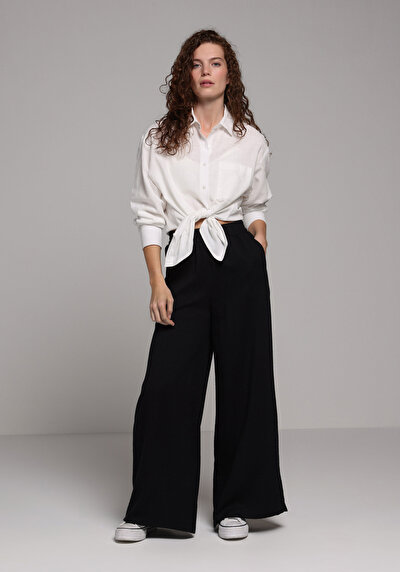 Image de Pantalon Noir Wide Leg High Rise En Ratière Regular Fit Femme