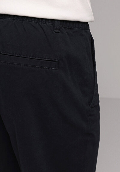 Afficher les détails de Pantalon Marine Straight Leg Medium Rise En Sergé Regular Fit Homme
