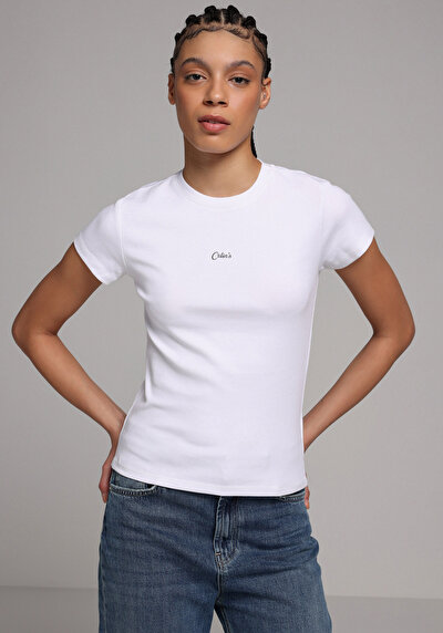 Image de T-shirt À Manches Courtes Blanc Slim Fit Imprimé Femme