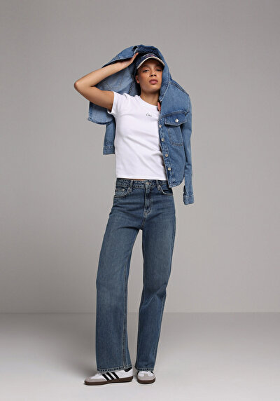Image de 900 Laris Pantalon En Jean Straight Fit Femme