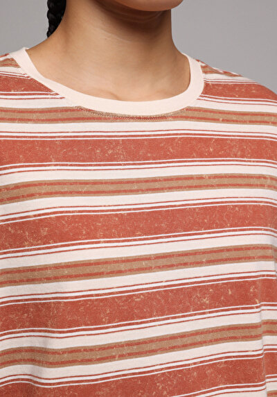 Afficher les détails de T-shirt À Manches Courtes Marron Regular Fit Rayé Femme