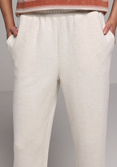 Image de Pantalon De Survêtement Ecru Regular Fit Femme