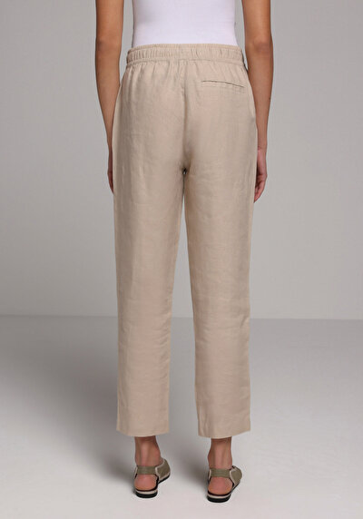 Afficher les détails de Pantalon Beige Straight Leg High Rise En Uni Regular Fit Femme