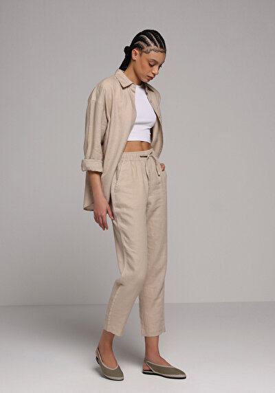 Image de Pantalon Beige Straight Leg High Rise En Uni Regular Fit Femme