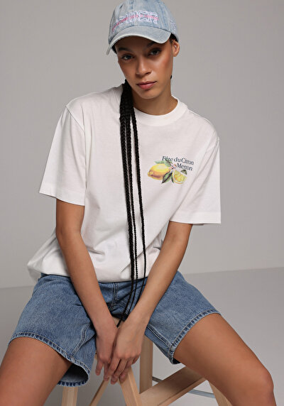 Image de T-shirt À Manches Courtes Blanc Regular Fit Imprimé Femme