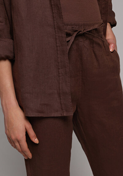 Afficher les détails de Pantalon Marron Straight Leg High Rise En Uni Regular Fit Femme