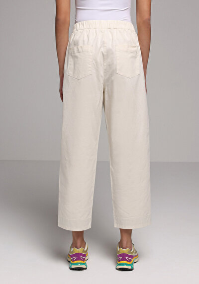 Afficher les détails de Pantalon Ecru Wide Leg High Rise En Sergé Regular Fit Femme