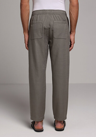 Image de Pantalon Vert Straight Leg Medium Rise En Sergé Regular Fit Homme