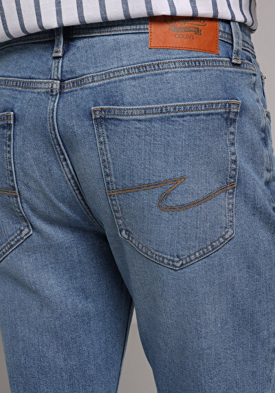 Afficher les détails de 067 Jack Pantalon    En Jean Regular Fit Homme