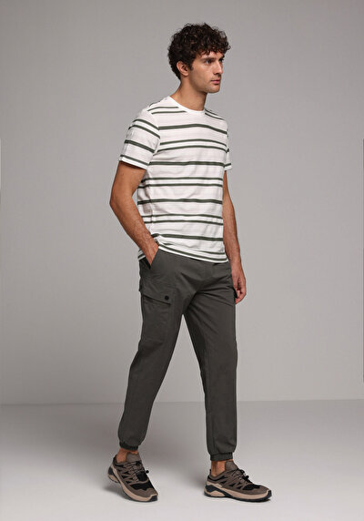 Image de Pantalon Kaki Lastikli Medium Rise En Nylon Slim Fit Homme