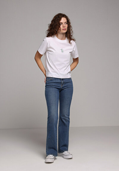 Image de T-shirt À Manches Courtes Blanc Boxy Fit Imprimé Femme
