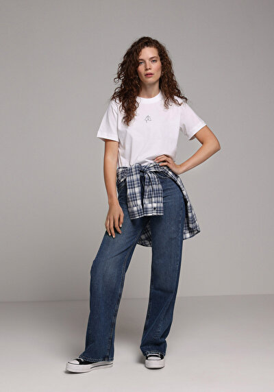Image de T-shirt À Manches Courtes Blanc Boxy Fit Imprimé Femme