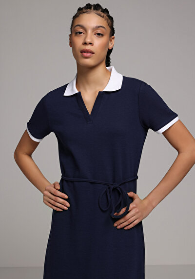 Image de Robe Marine Regular Fit Manches Courtes Mini Thessalonique Femme