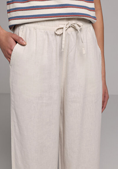Image de Pantalon Beige Wide Leg High Rise En Uni Regular Fit Femme