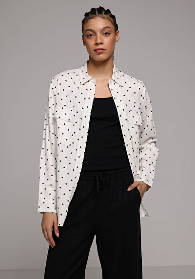 Afficher les détails de Chemise À Manches Longues Ecru Regular Fit Pois Sergé Femme