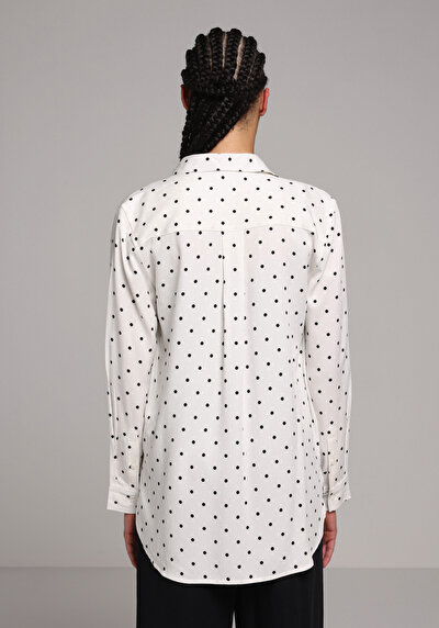 Afficher les détails de Chemise À Manches Longues Ecru Regular Fit Pois Sergé Femme