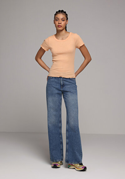 Image de T-shirt À Manches Courtes Slim Fit Droit Femme