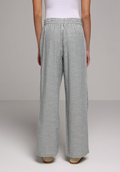 Image de Pantalon Vert Wide Leg High Rise En Uni Regular Fit Femme
