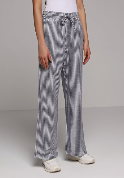 Image de Pantalon Ecru Wide Leg High Rise En Uni Regular Fit Femme