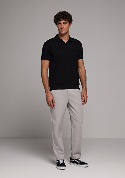 Image de Pantalon Gris Straight Leg Medium Rise En Verrouillage Regular Fit Homme