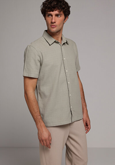 Afficher les détails de Chemise À Manches Courtes Vert Droit Regular Fit Homme