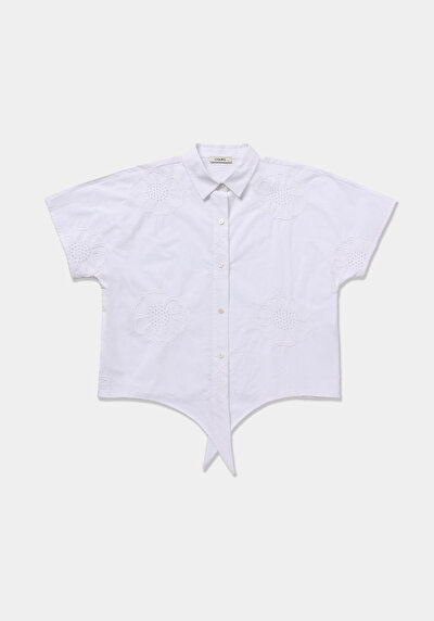 Afficher les détails de Chemise À Manches Courtes Blanc Brodé Fashion Fit Femme