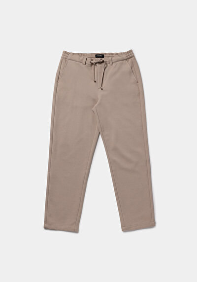 Afficher les détails de Pantalon Beige Straight Leg Medium Rise En Verrouillage Regular Fit Homme