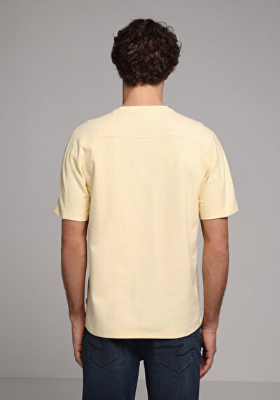 Image de T-shirt À Manches Courtes Jaune Comfort Fit Droit Homme