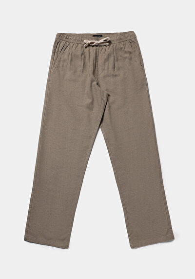 Image de Pantalon Beige Straight Leg Medium Rise En Sergé Regular Fit Homme