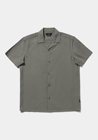 Afficher les détails de Chemise À Manches Courtes Kaki Droit Regular Fit Homme