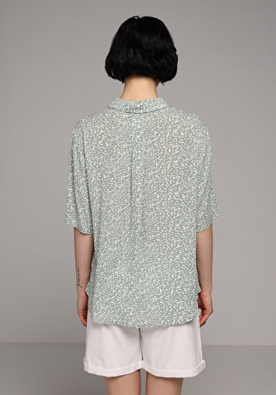 Afficher les détails de Chemise À Manches Courtes Vert Imprimé Fashion Fit Femme