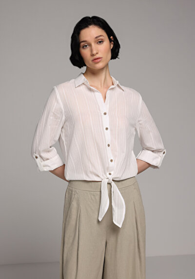 Afficher les détails de Chemise À Manches Longues Blanc Fashion Fit Droit Ratière Femme